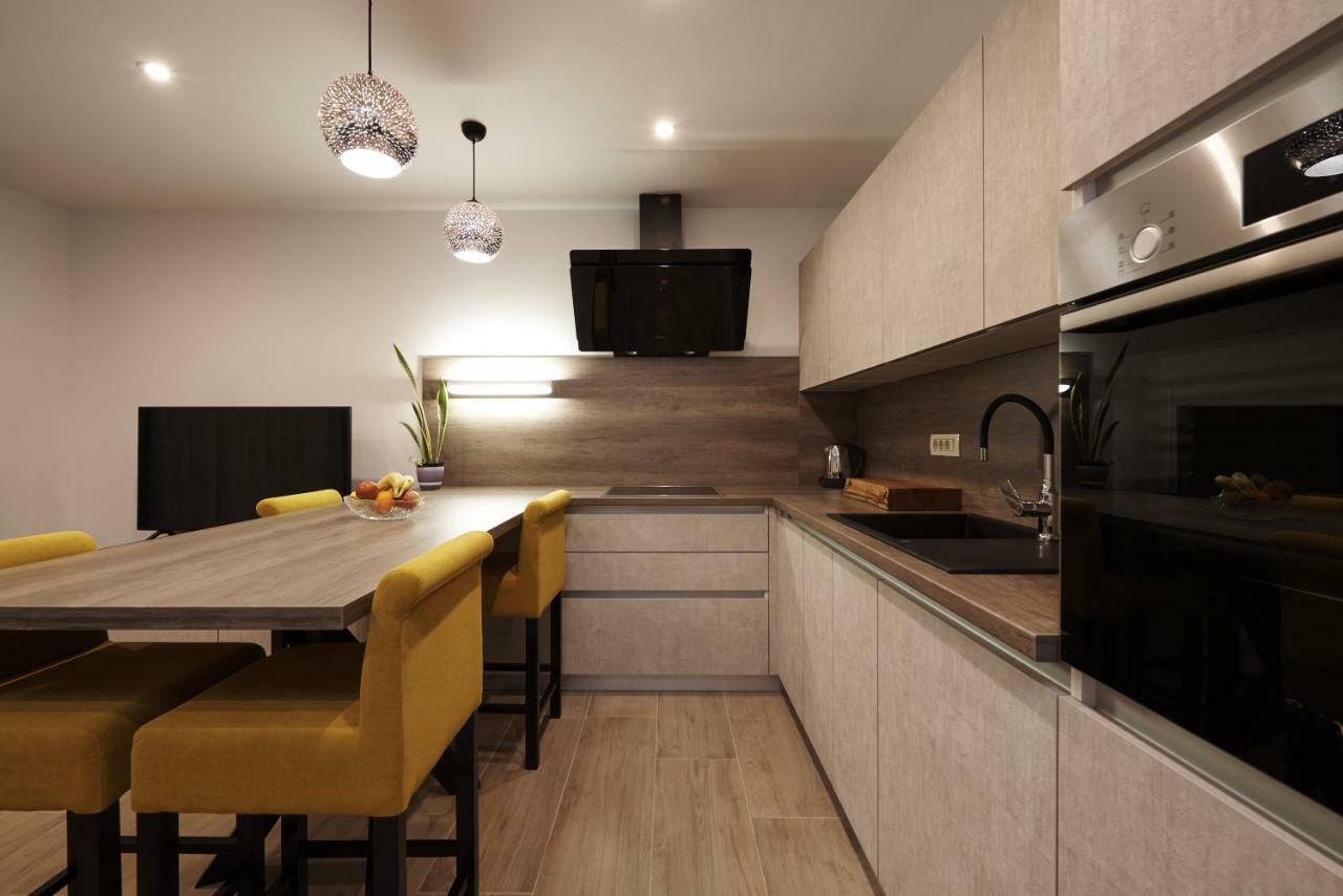 Sunny Side Apartment Trogir Bagian luar foto