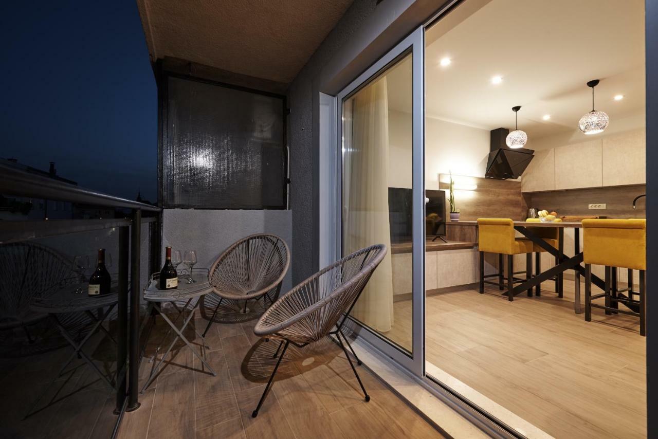 Sunny Side Apartment Trogir Bagian luar foto